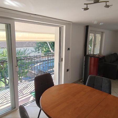 Apartma Apollonio Črni Kal Eksteriør billede