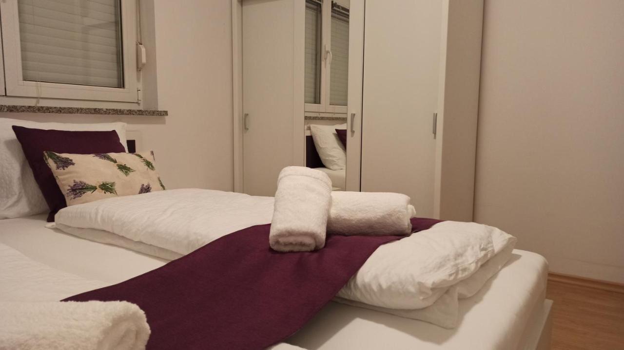 Apartma Apollonio Črni Kal Eksteriør billede