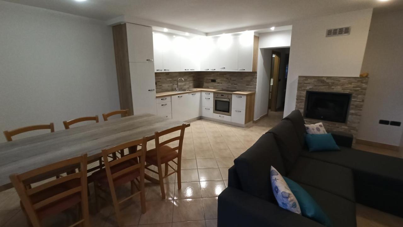 Apartma Apollonio Črni Kal Eksteriør billede