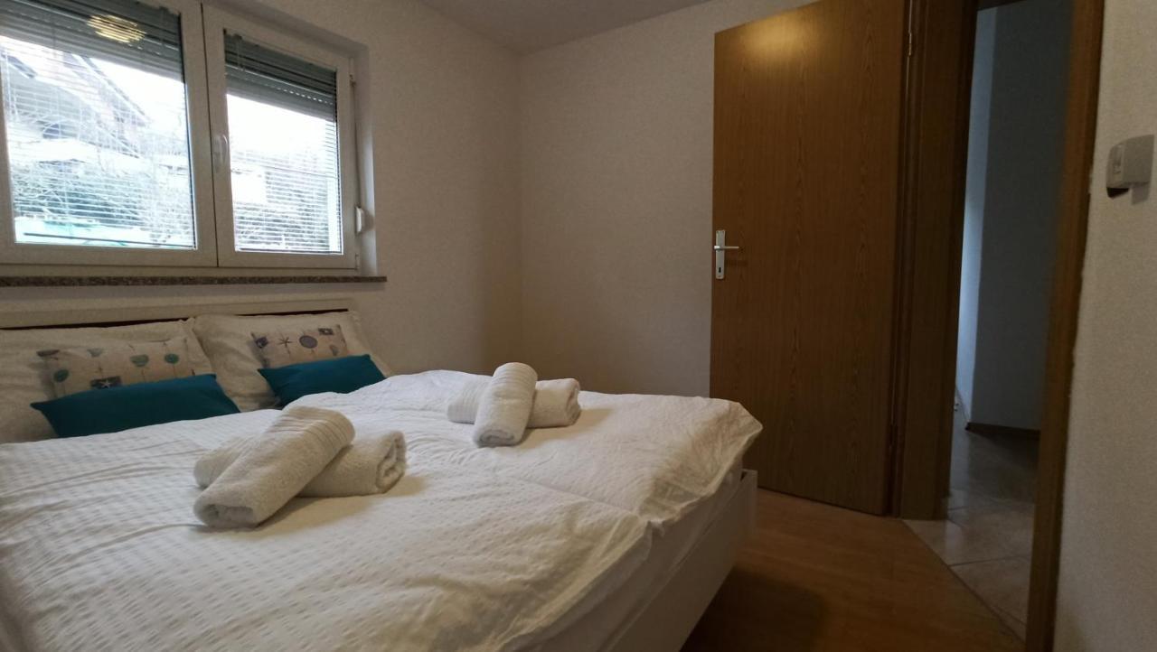 Apartma Apollonio Črni Kal Eksteriør billede